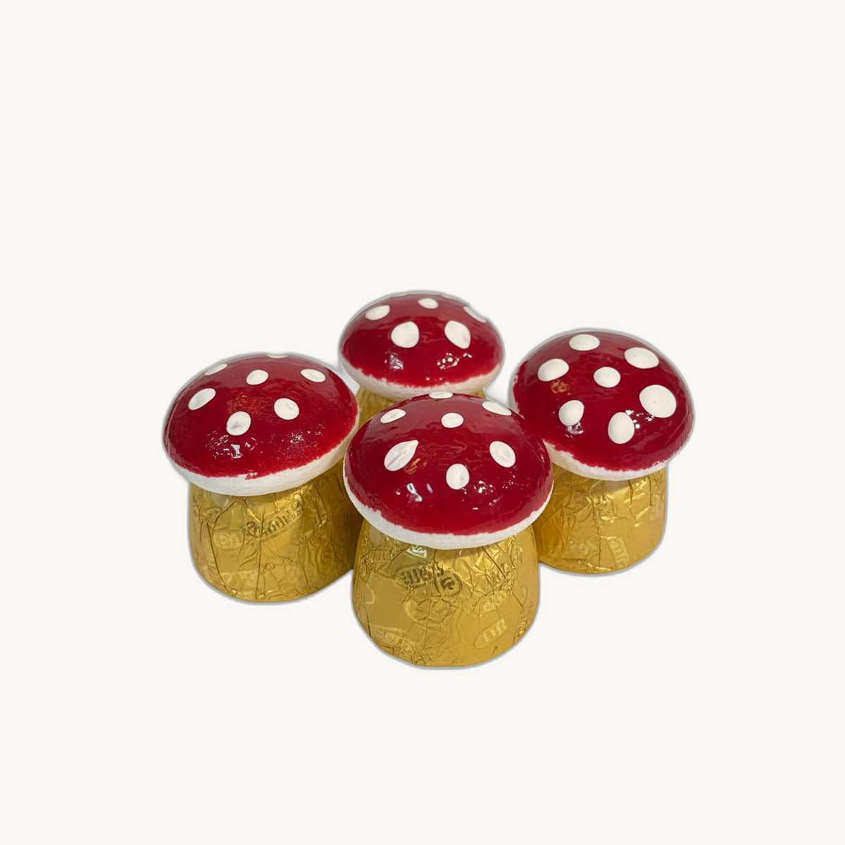 Silvester Glückspilz auf Nusskrokant Praline