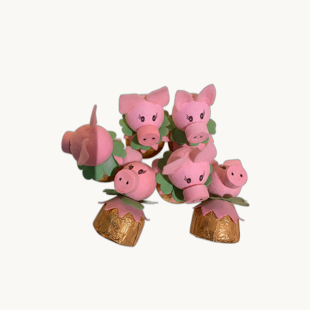 Silvester Schweinchen auf Nusskrokant Praline - Bild 2