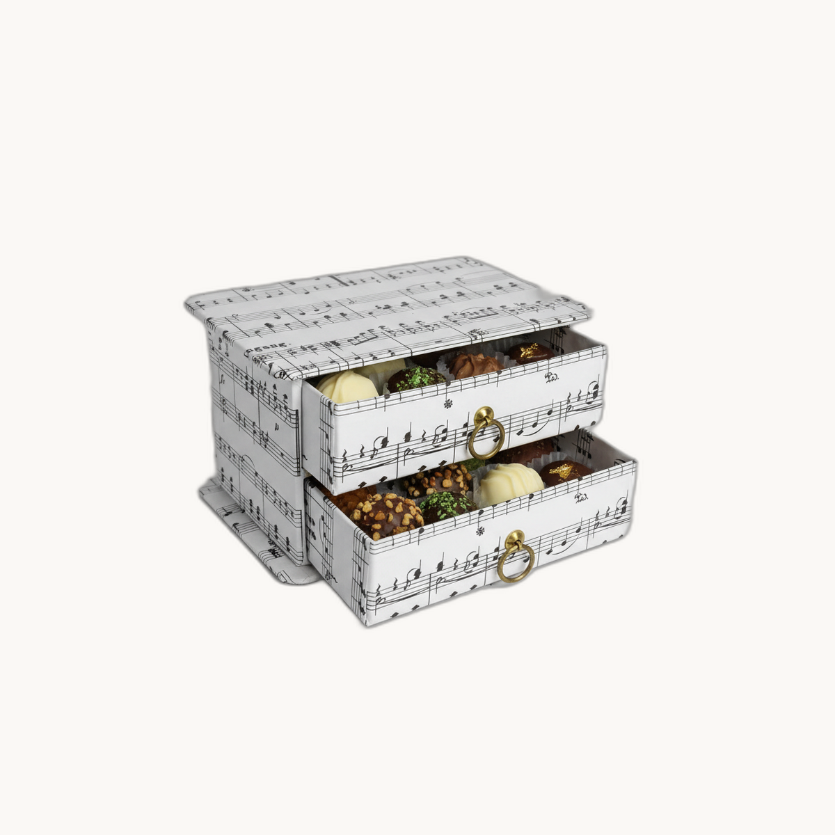 Kommode gefüllt mit Mini-Pralinen