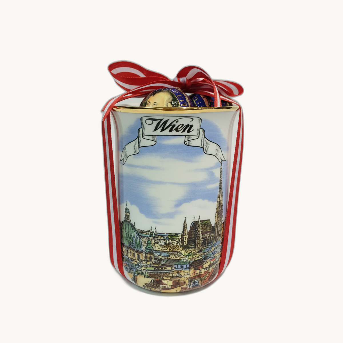 Gefüllte Wien-Tasse (6 Stück Mozartkugeln)