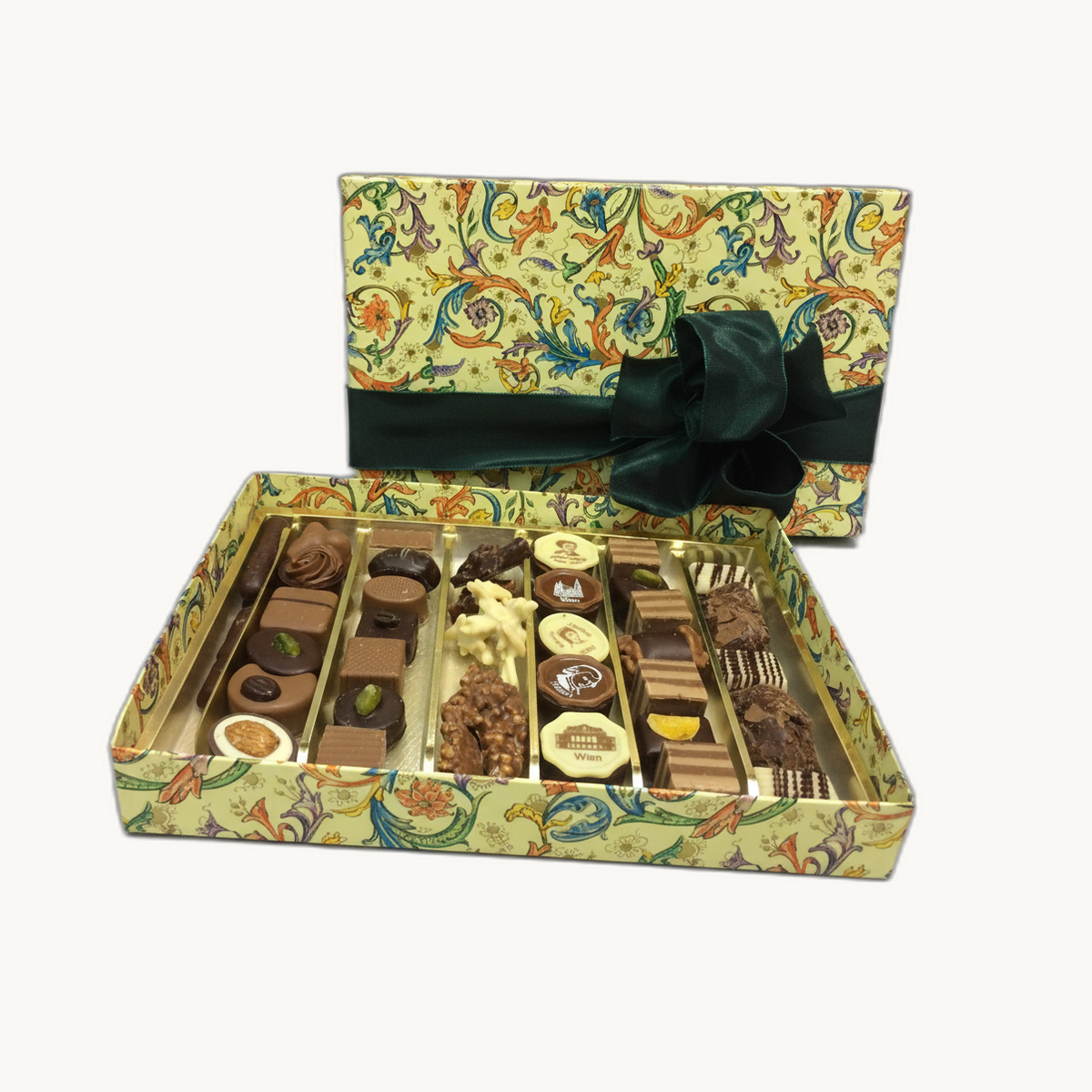Handgemachter Hauskonfekt in einer Geschenkbox