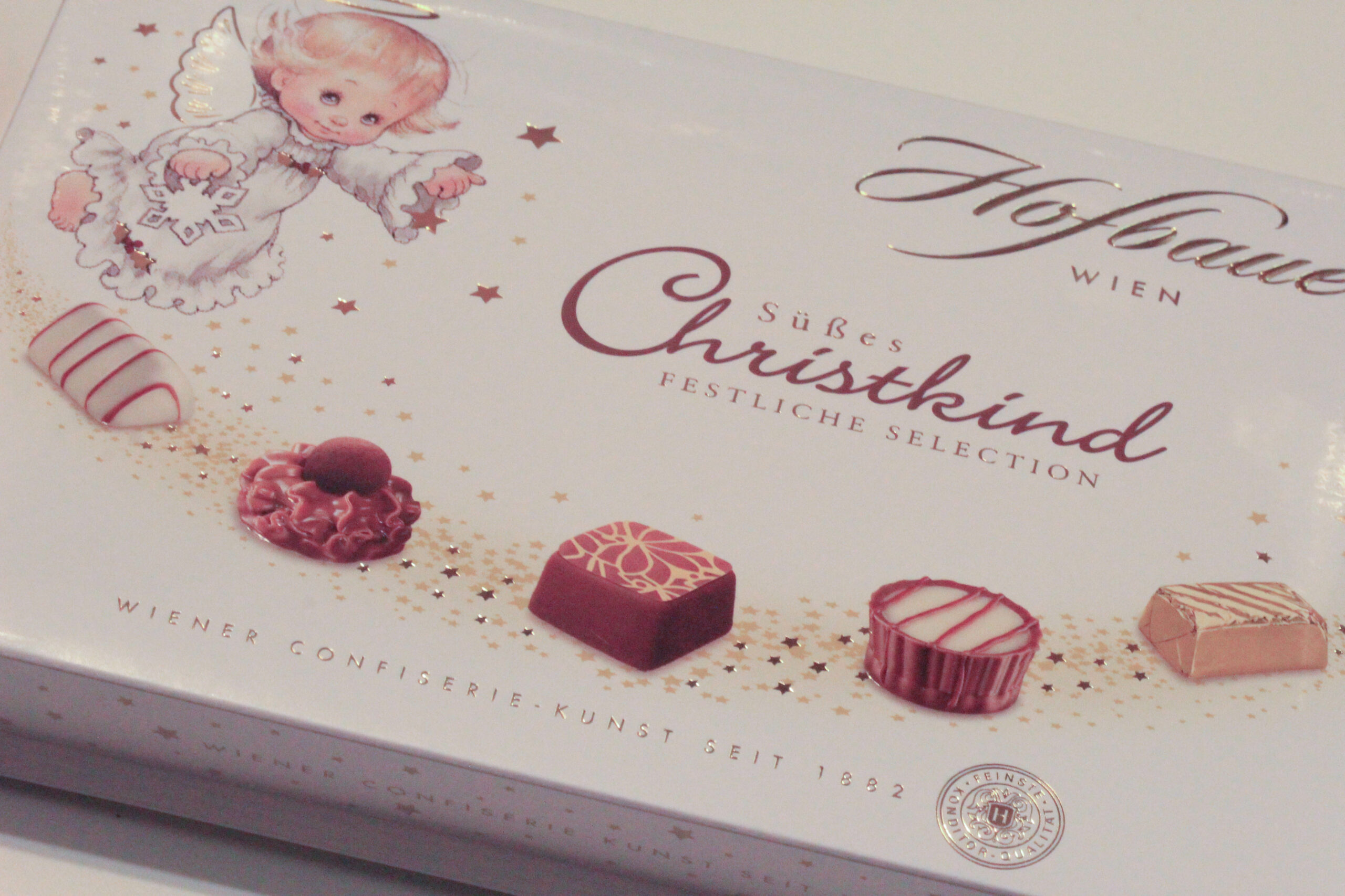 hofbauer_christkind_festliche_selection_groß_c_bonbons_anzinger_c_2020_schokolade_anzinger